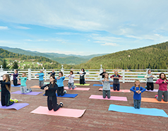 Rishikesh January yoga retreats and teacher training programs with spiritual and scenic Himalayan setting